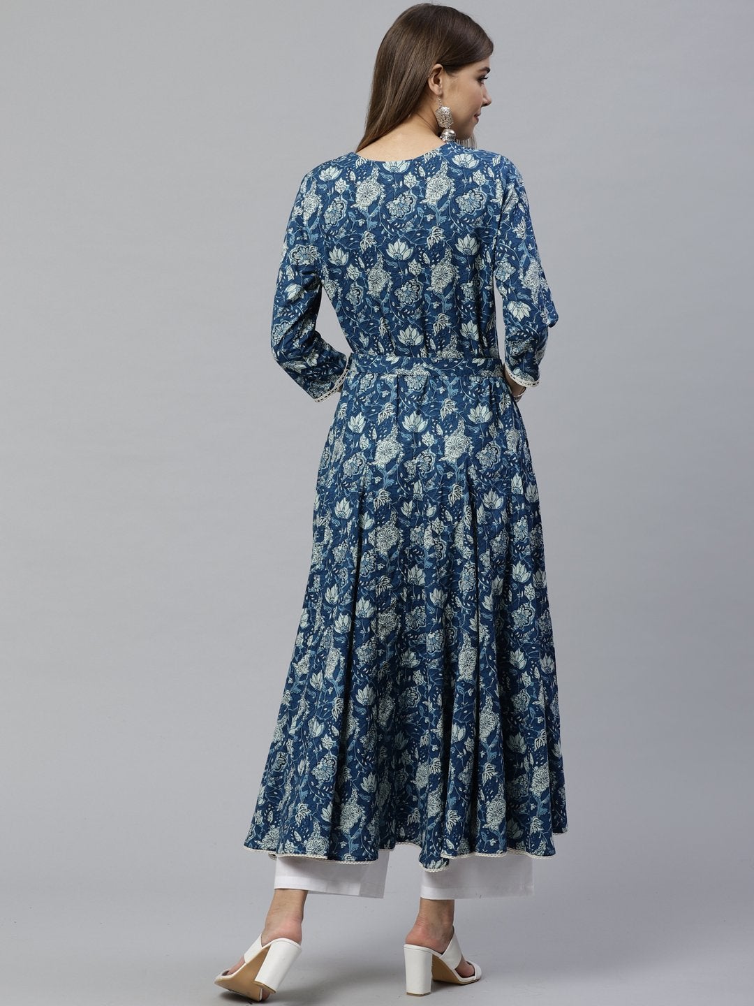 Women's Indigo Flaired Kurta With Belt