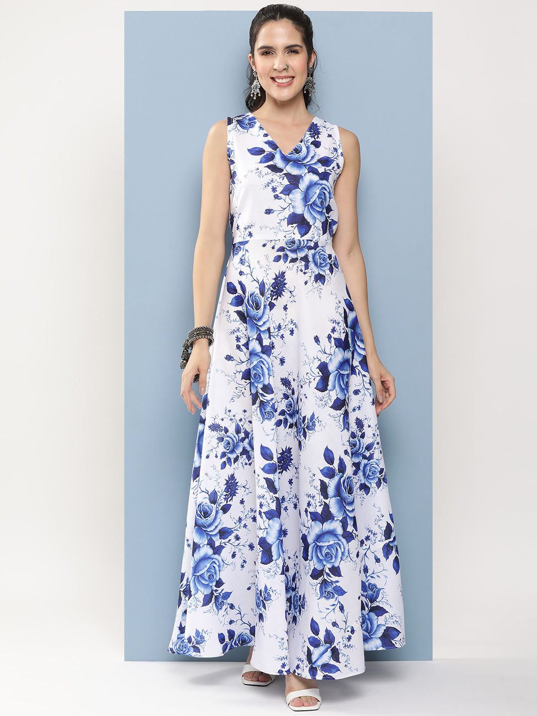 Women's White & Blue Printed Long Dress With Waist Belt