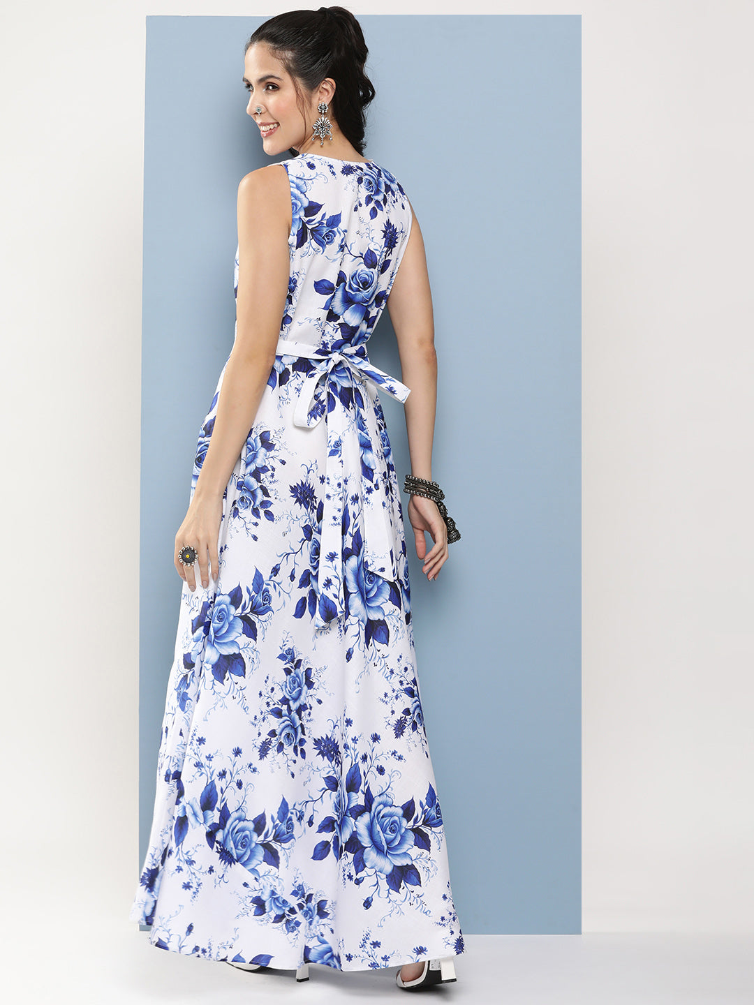 Women's White & Blue Printed Long Dress With Waist Belt