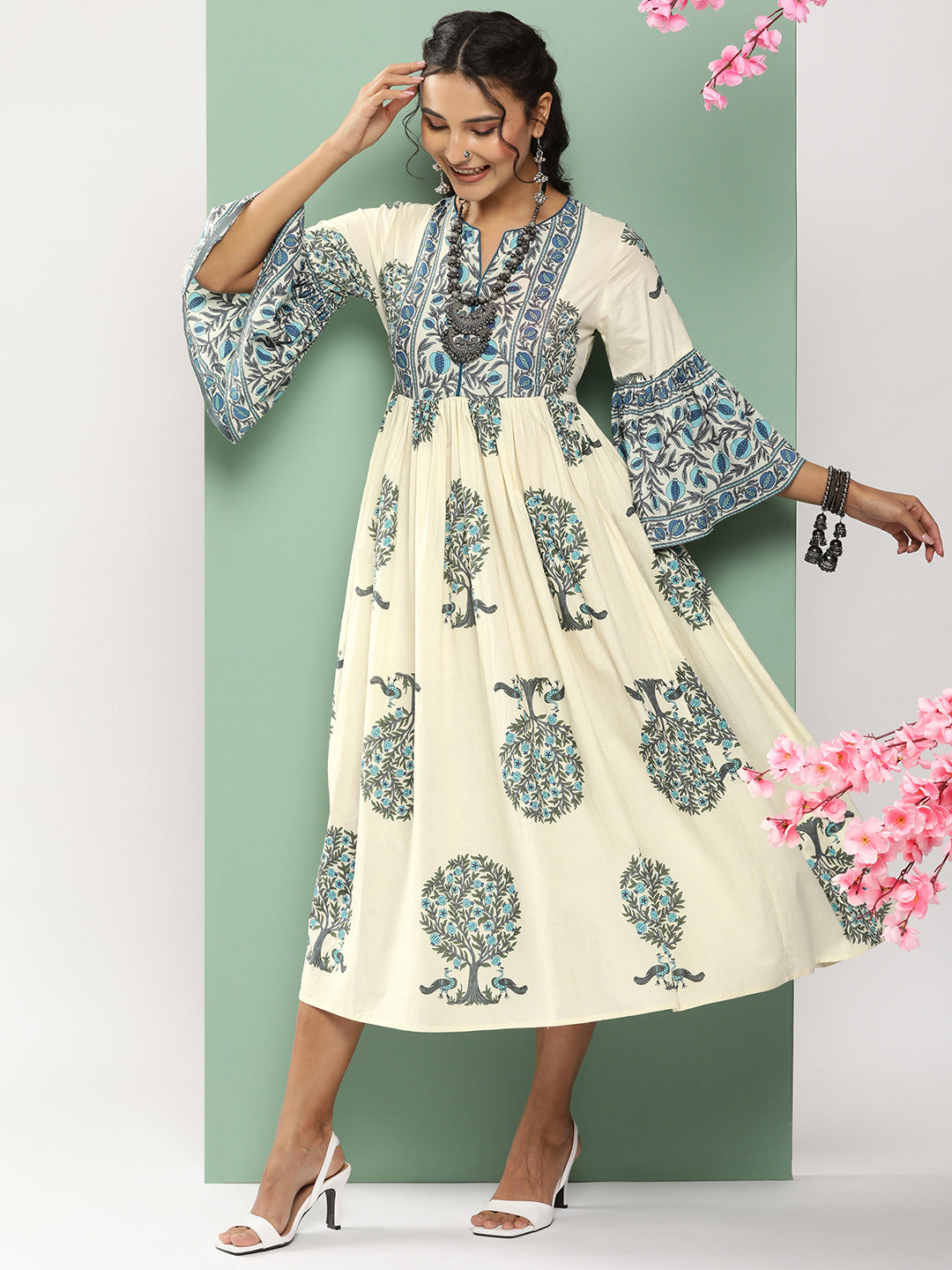 Women's Off-White Printed Long Dress With Waist Belt