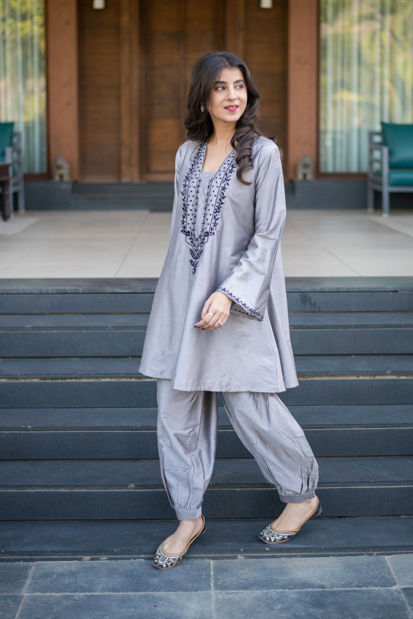 Color_Grey