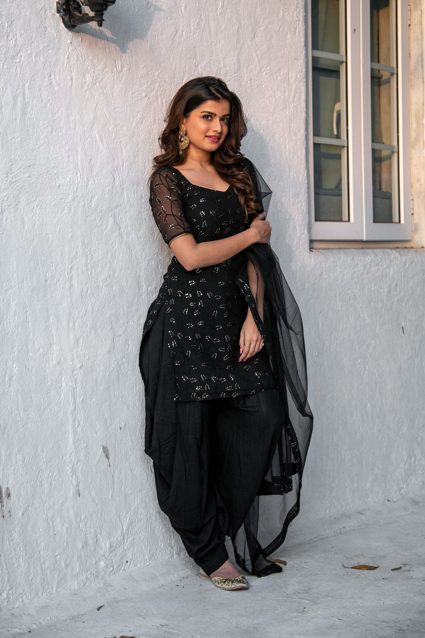Women's Black and gold Patialla