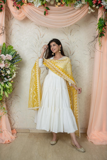 Women's White 3-Tiered Kurta With Dupatta