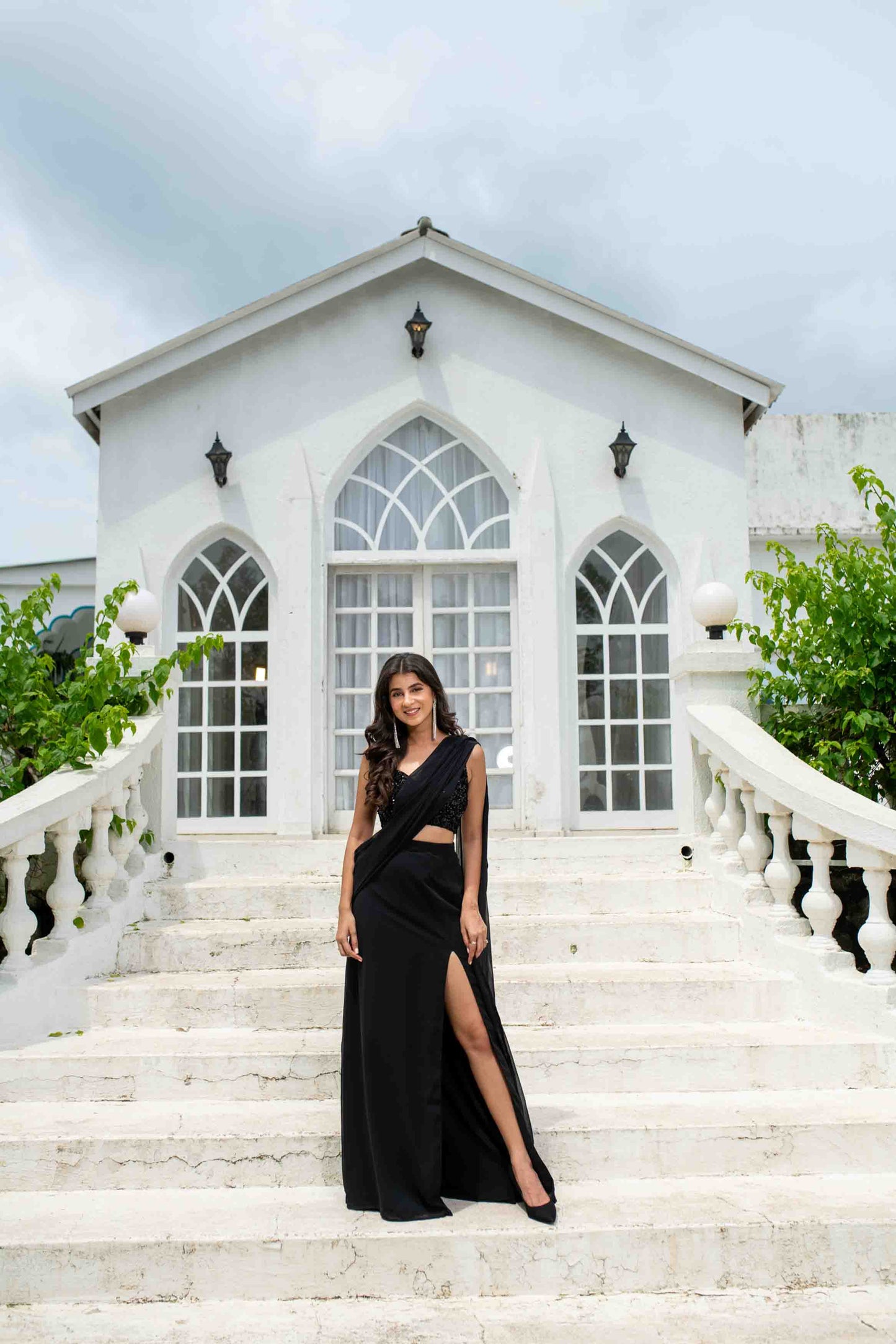 Women's Black Skirt Slit Saree