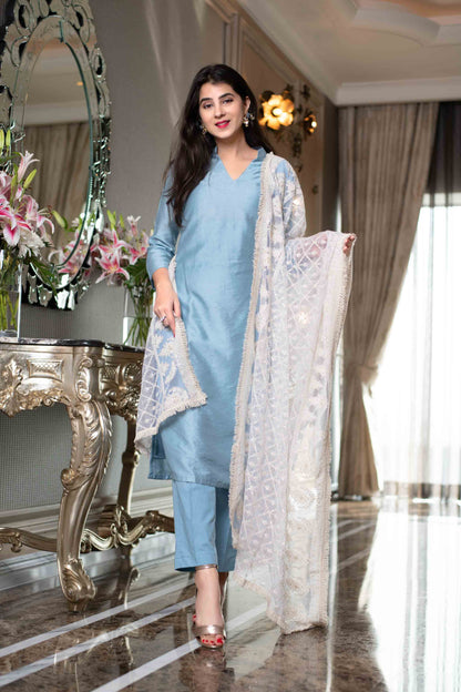Women's White Thread Work Dupatta With Kurta Set
