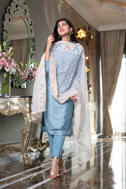 Women's White Thread Work Dupatta With Kurta Set