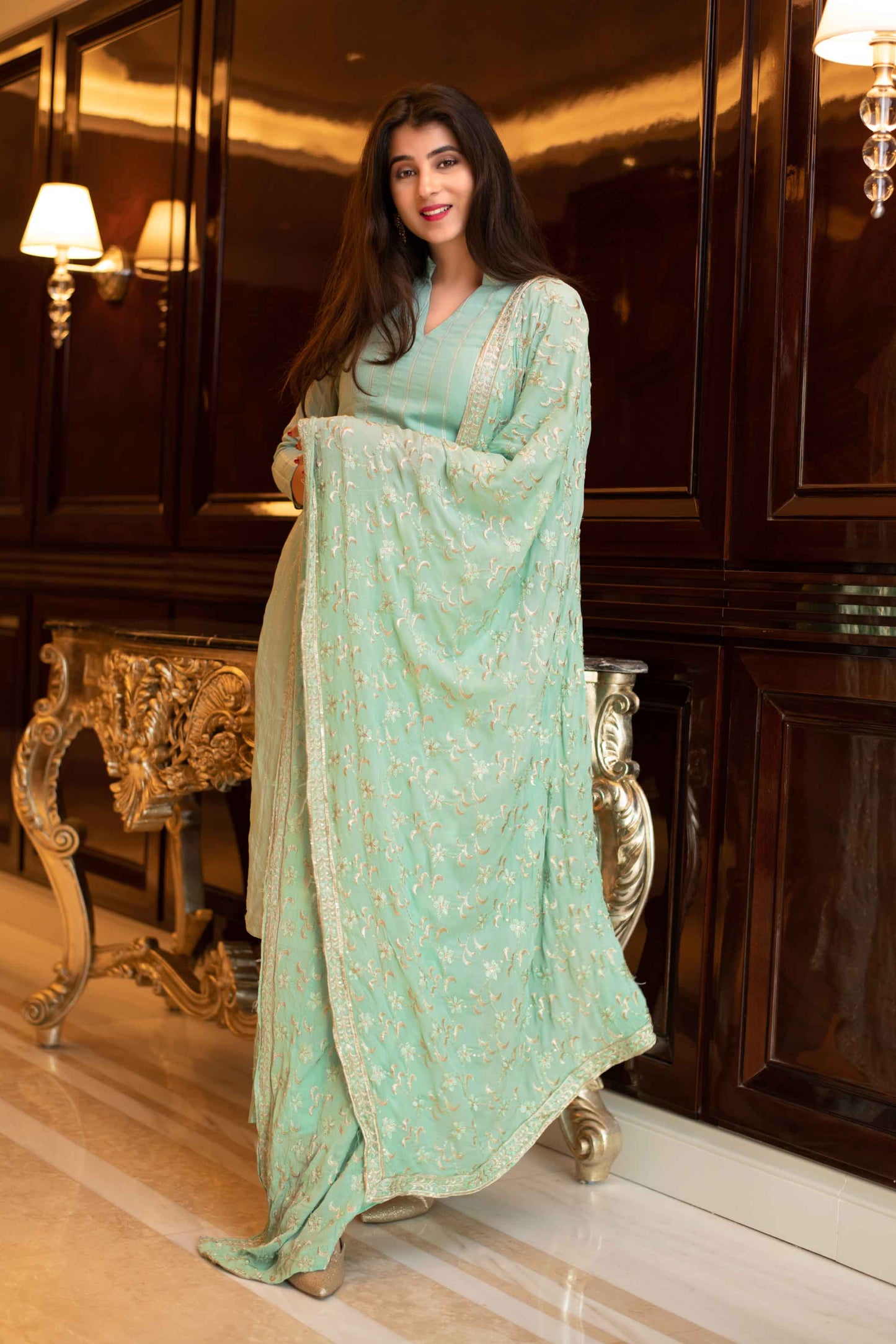 Women's Pista Green Kurta Set With Chinon Heavy Zari Work Dupatta (3pcs Set)