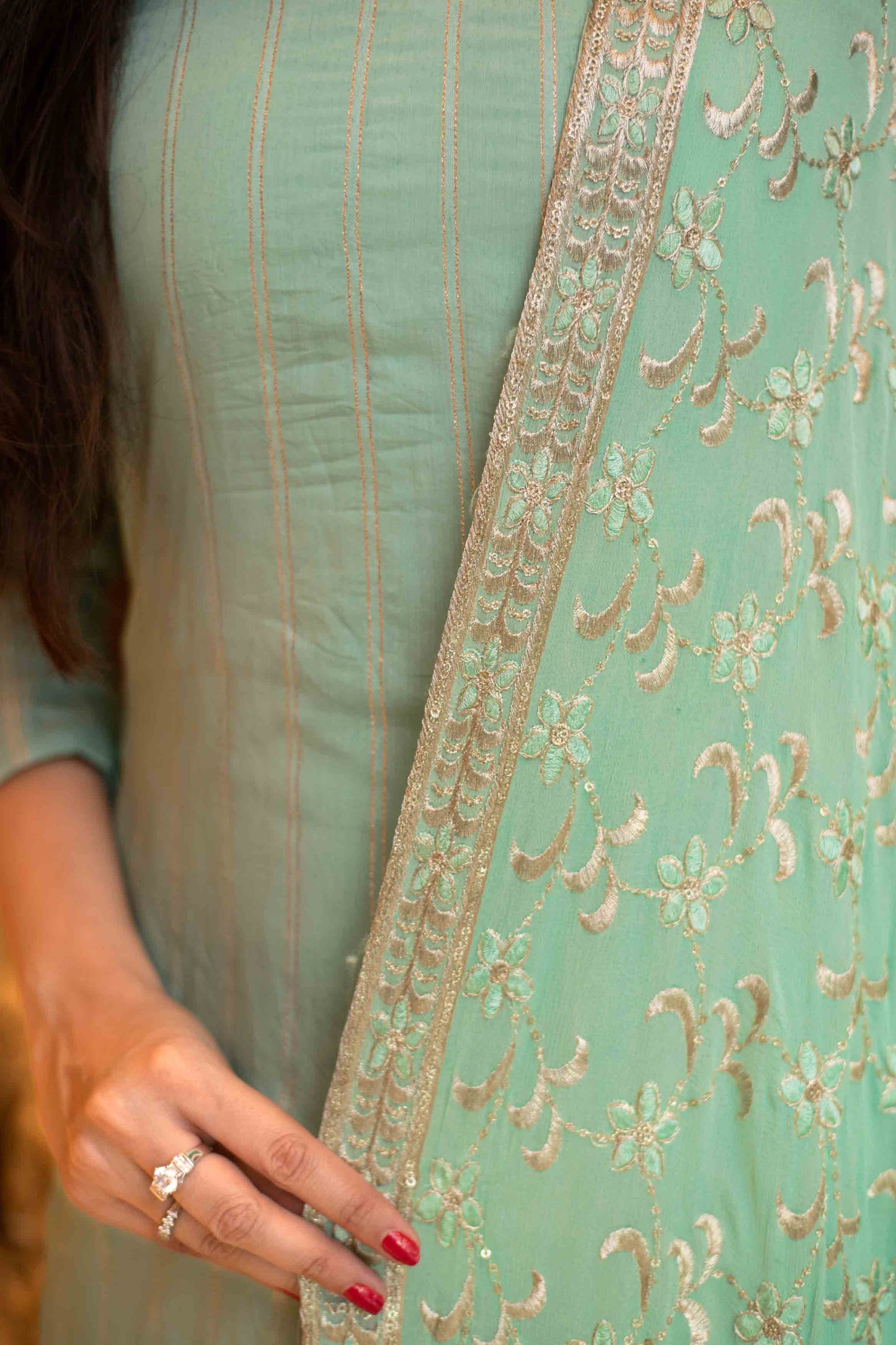 Women's Pista Green Kurta Set With Chinon Heavy Zari Work Dupatta (3pcs Set)