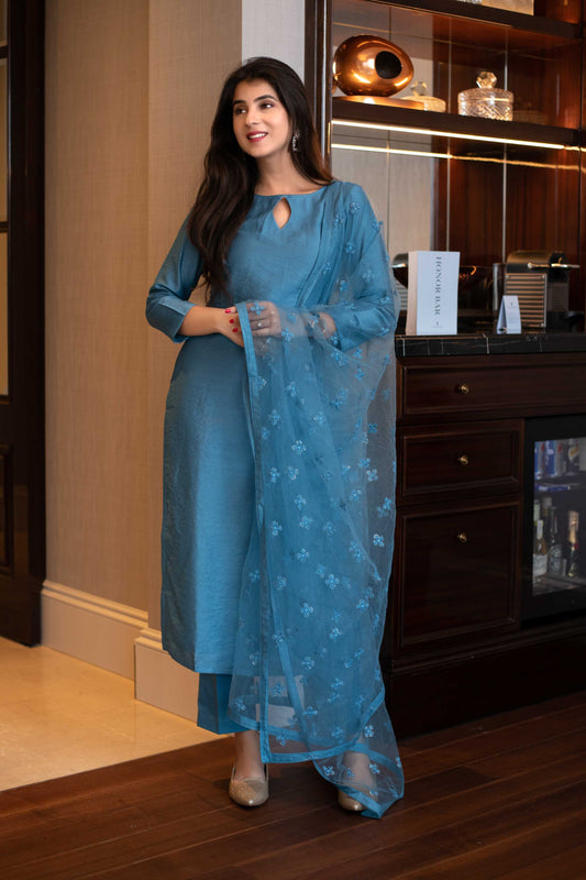 Women's Blue Kurta Set With Dupatta