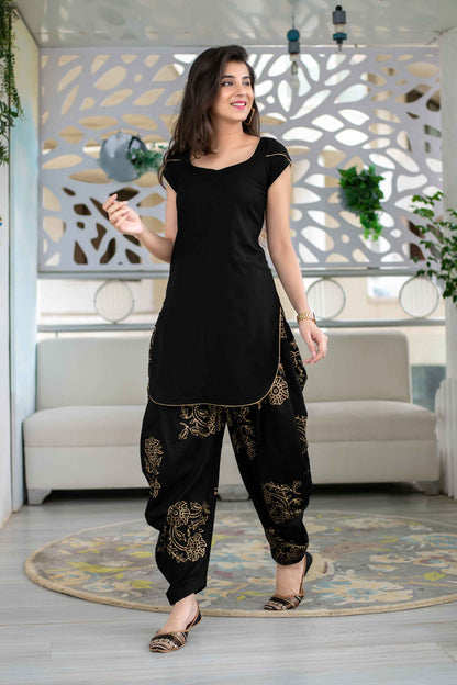 Black-Patialla-With-Block-Print
