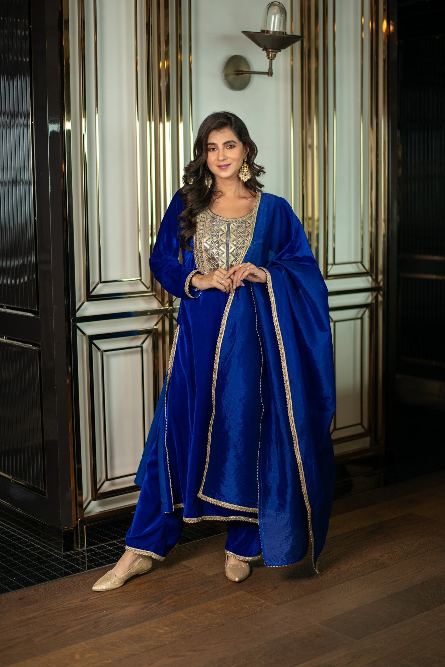 Women's Velvet Electric Bue Long Slit Kurta Set
