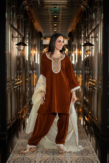 Women's Velvet Rust Velvet Salwar Set