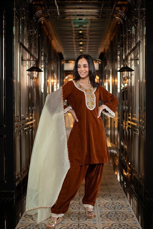 Women's Velvet Rust Velvet Salwar Set