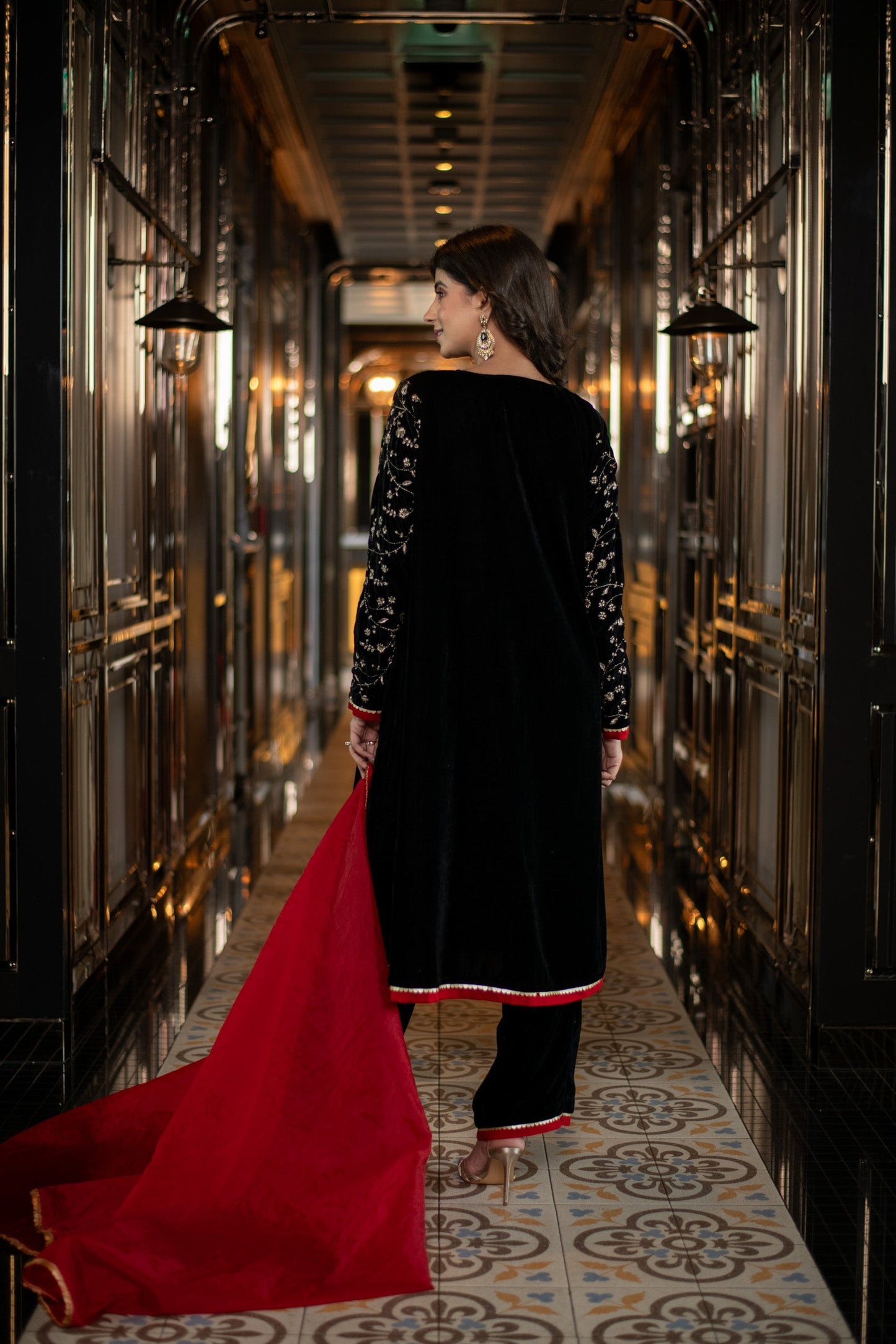 Women's Velvet Black Pannel Kurta Set