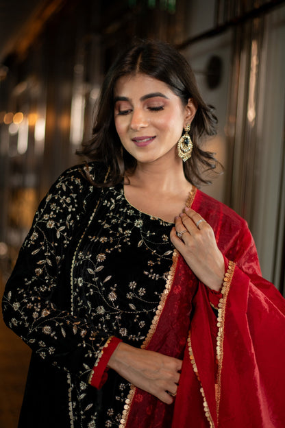 Women's Velvet Black Pannel Kurta Set