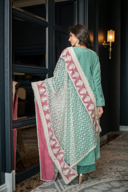 Women's Velvet Mint Green Kurta Set With Thread Work Dupatta