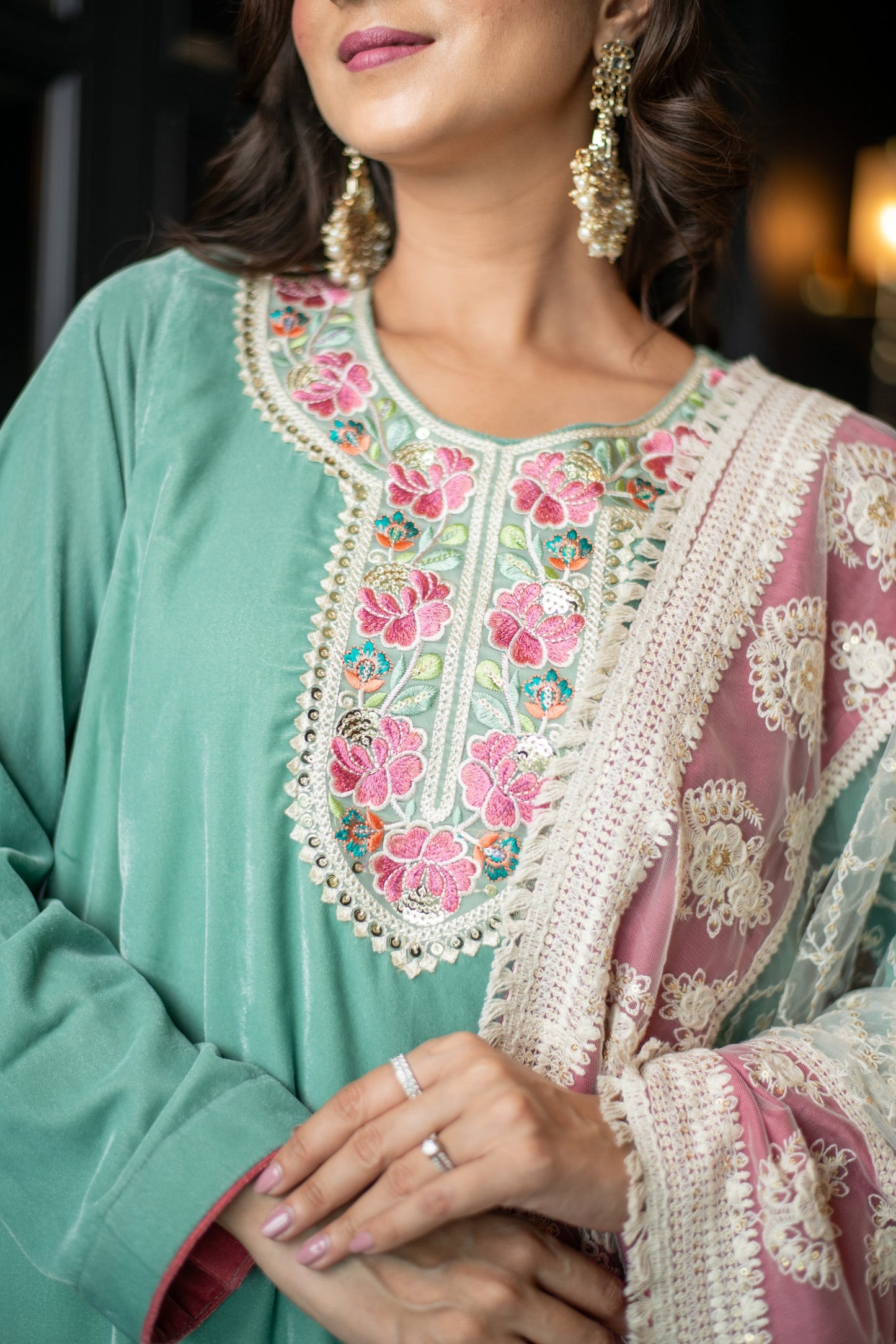 Women's Velvet Mint Green Kurta Set With Thread Work Dupatta