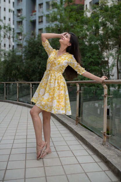 Women's Yellow White Floral Short Dress (1pc)