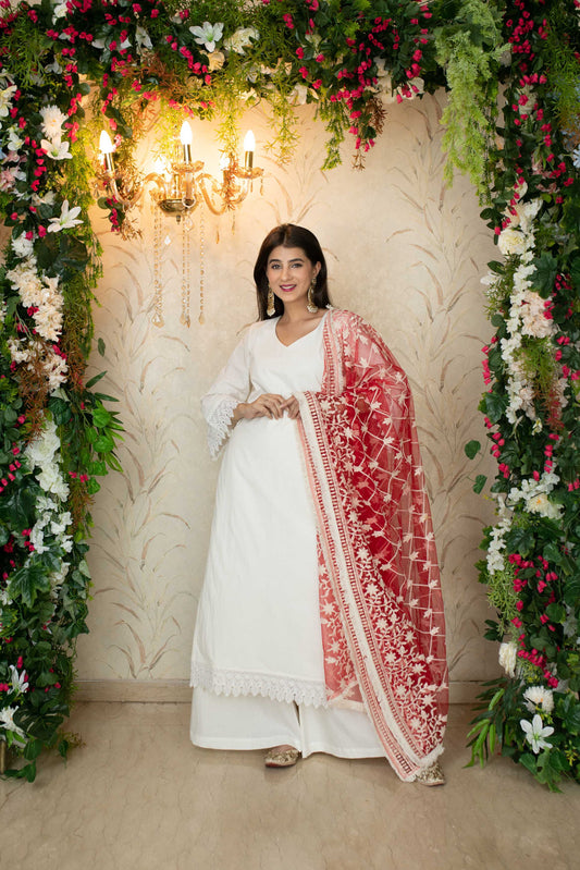 Women's White Kurta With Red Thread Work Dupatta