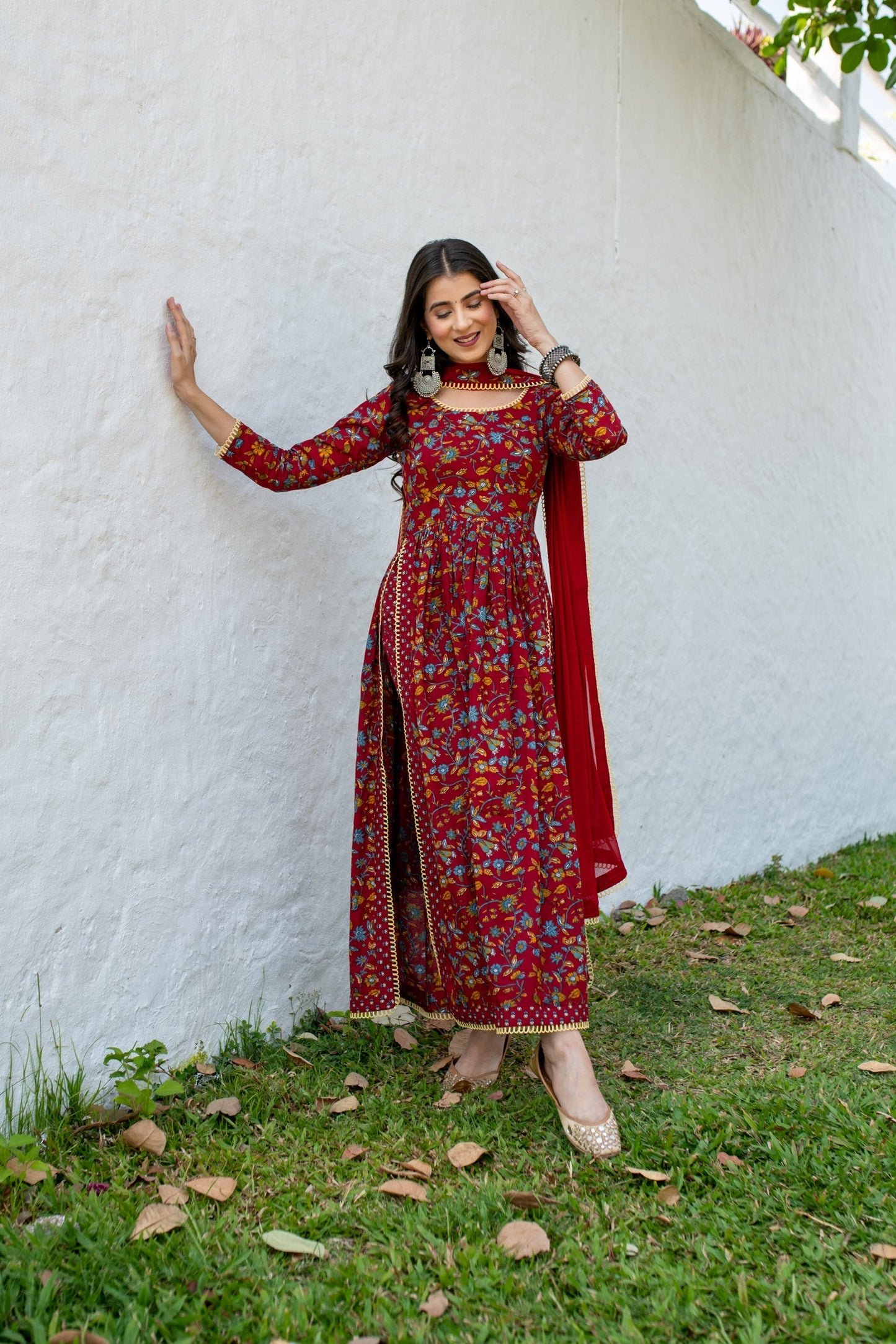 Women's Red Floral Cotton Kurta Set