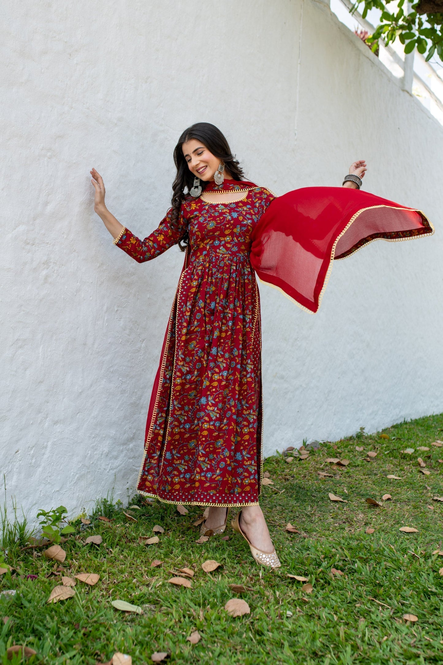 Women's Red Floral Cotton Kurta Set