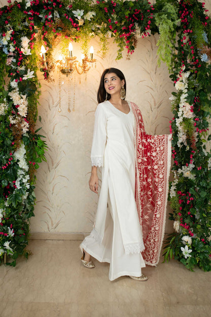 Women's White Kurta With Red Thread Work Dupatta