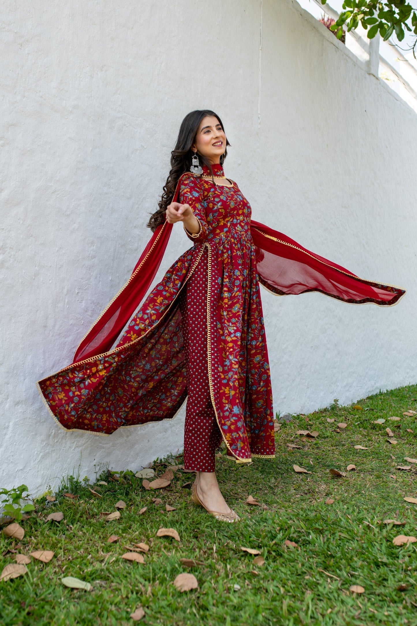 Women's Red Floral Cotton Kurta Set