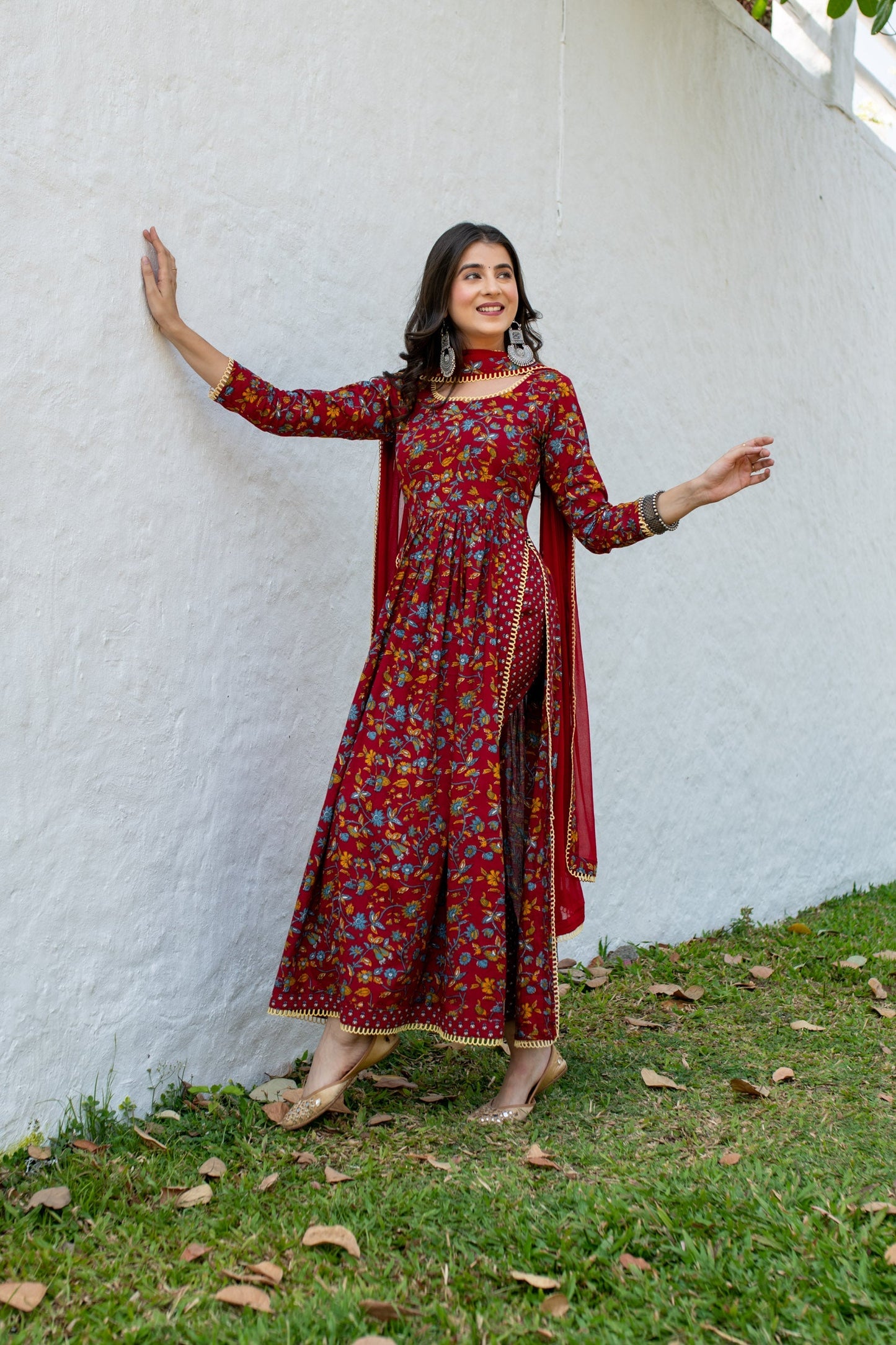 Women's Red Floral Cotton Kurta Set