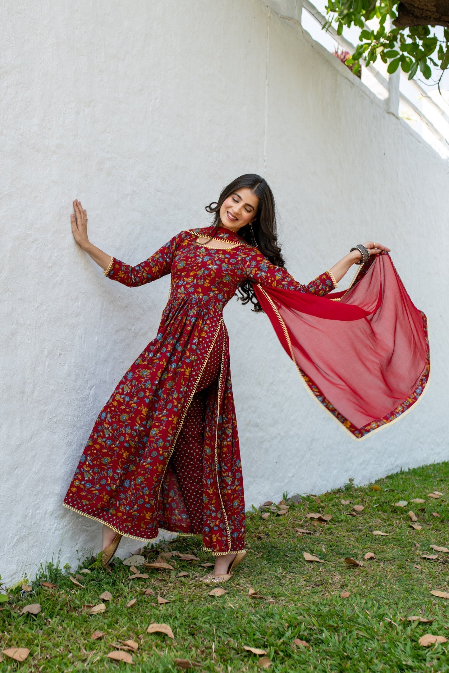 Women's Red Floral Cotton Kurta Set