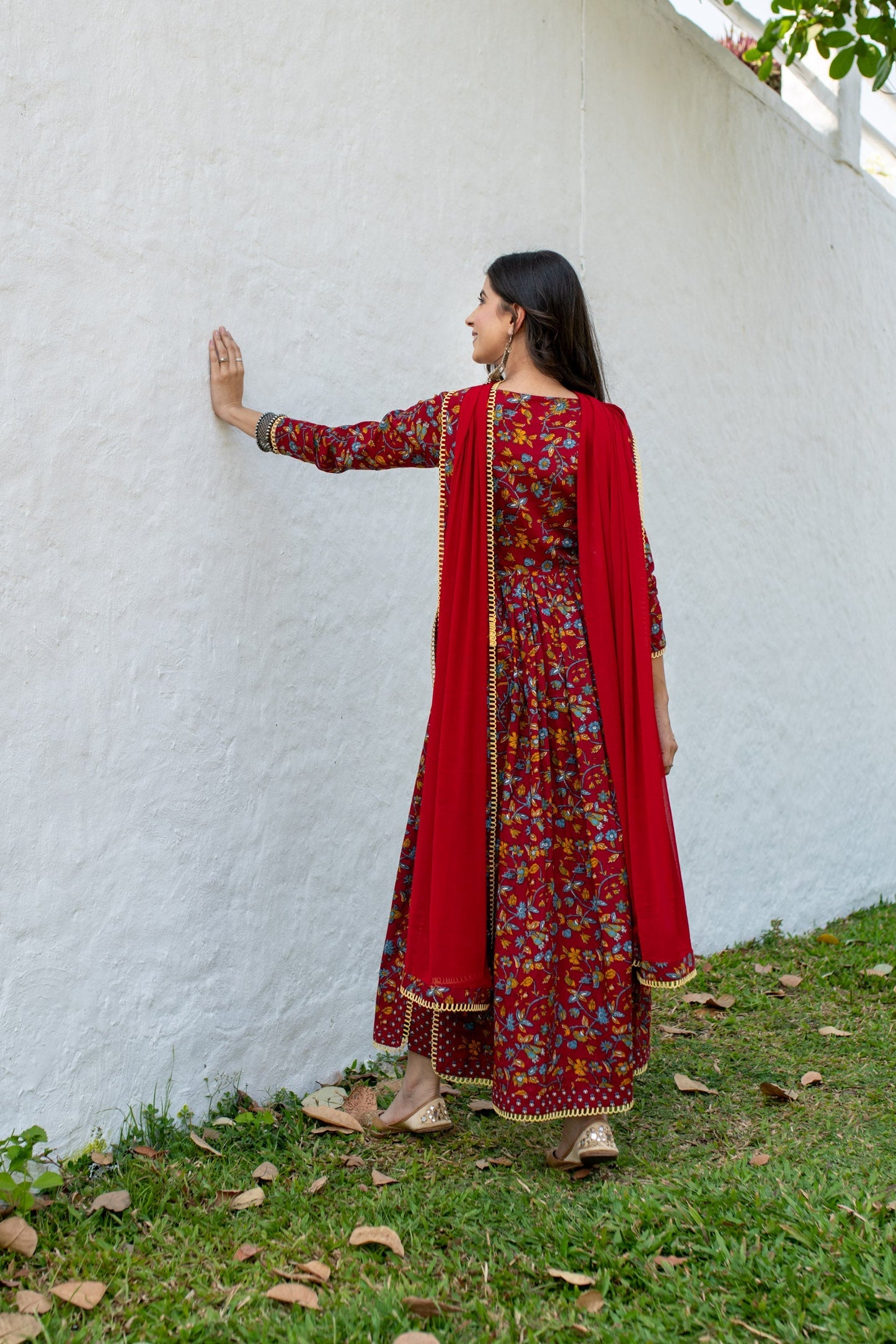 Women's Red Floral Cotton Kurta Set