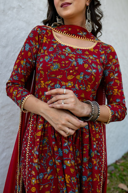 Women's Red Floral Cotton Kurta Set