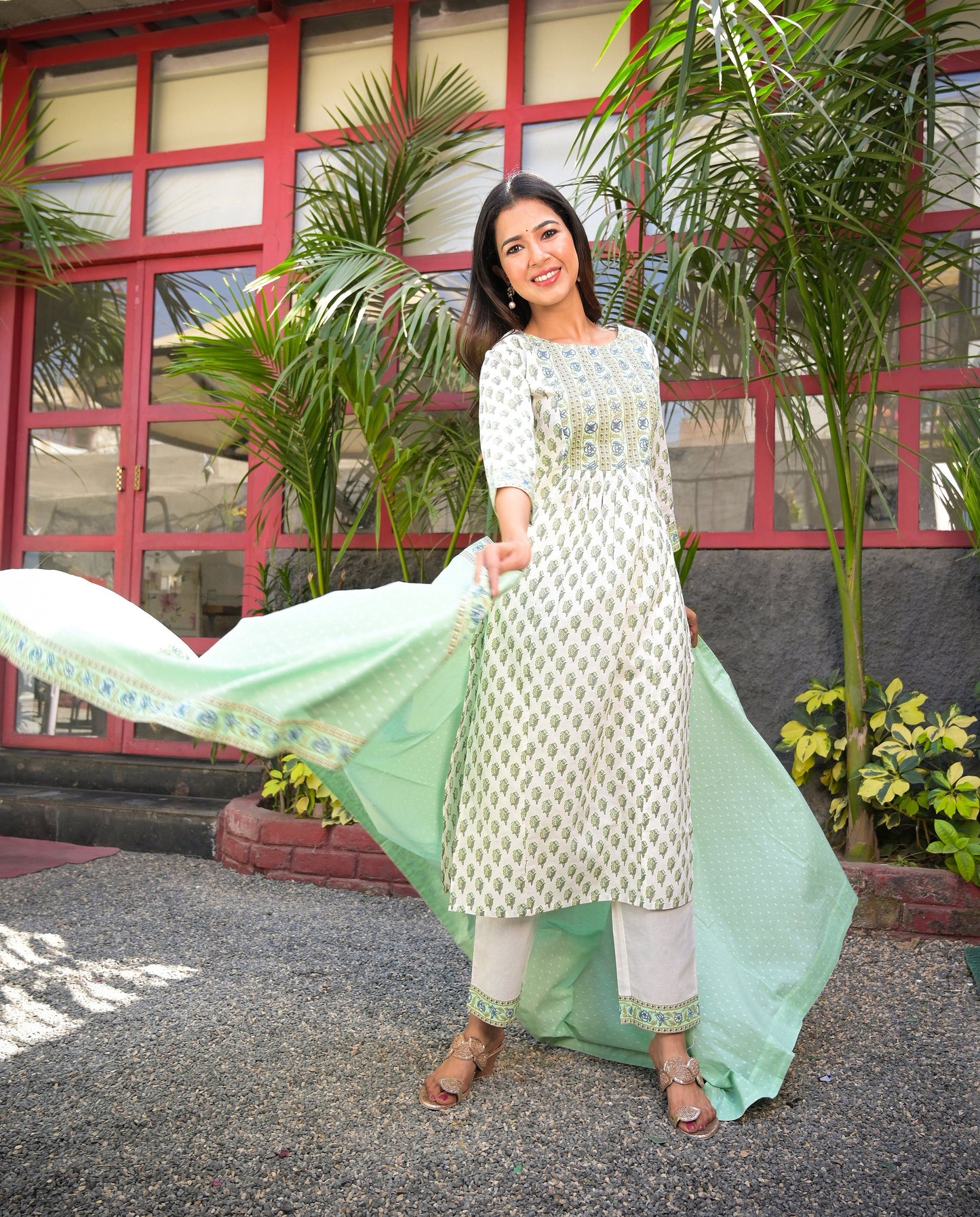Women's White Handblock Dupatta Set