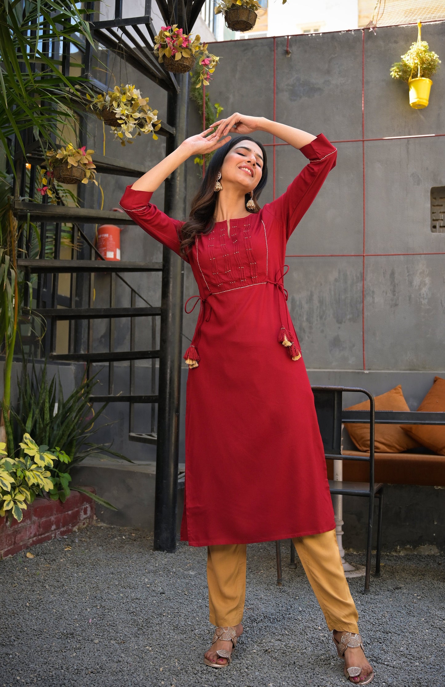 Color_Maroon