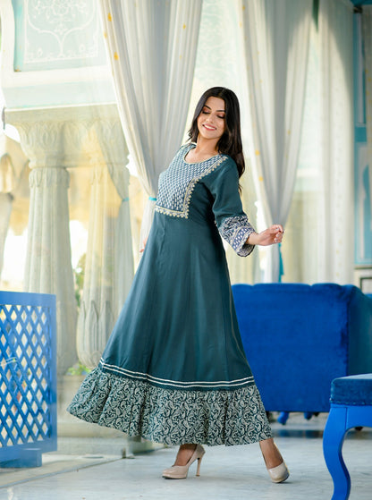 Women's Green  Embroidered Dress