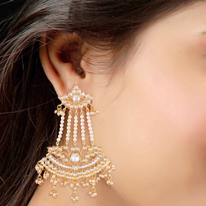 Women's Traditional Gold Plated Zinc Alloy Kundan And Pearl Zinc Earrings