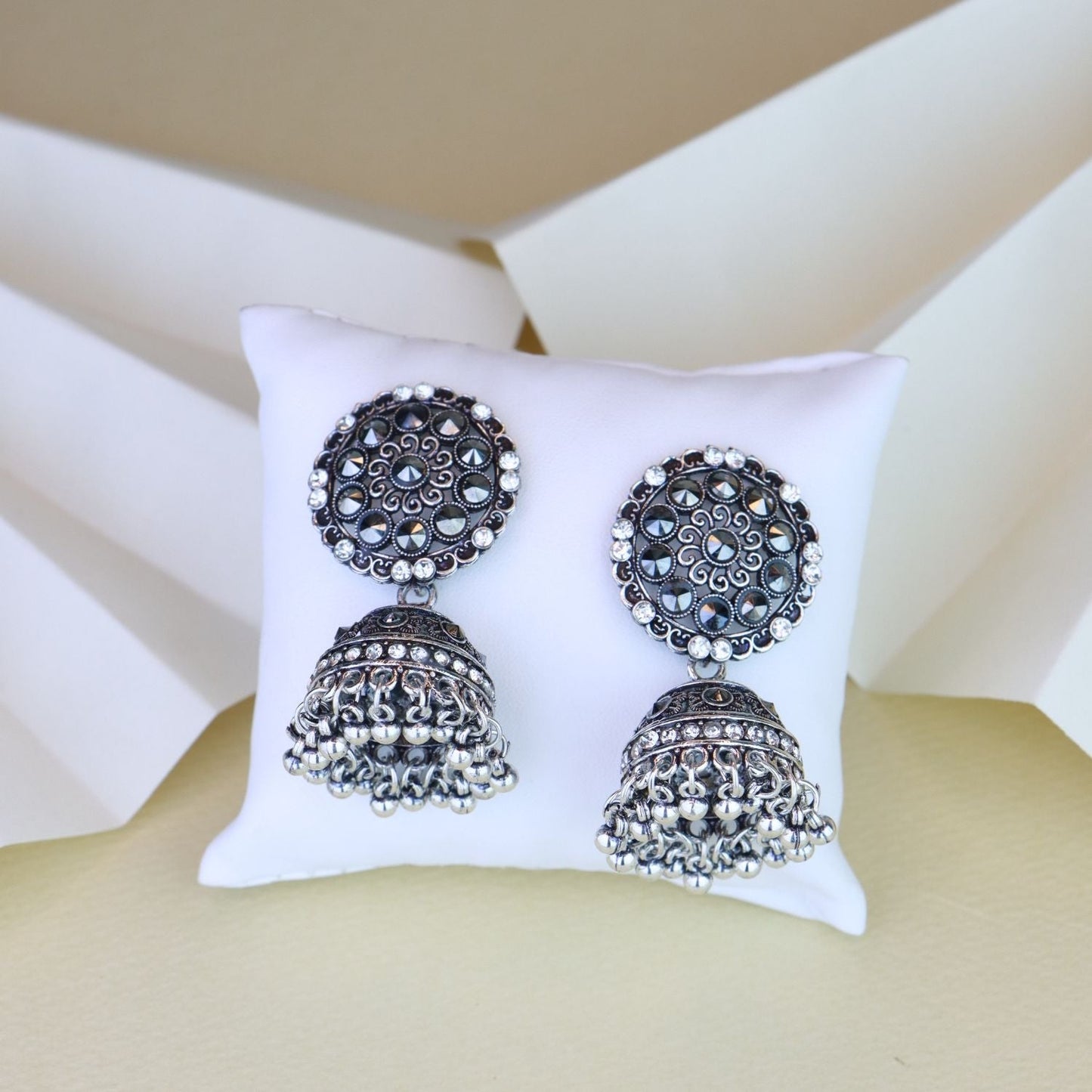 Women's 18K Silver Oxidised Traditional Kundan & Stone Studded Jhumka Earrings (E3062Ox)