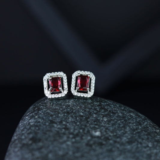 Women's Valentine'S Special 18K Silver Plated Red Cz & American Diamond Beautiful Studs Earrings  (E3066Zr)