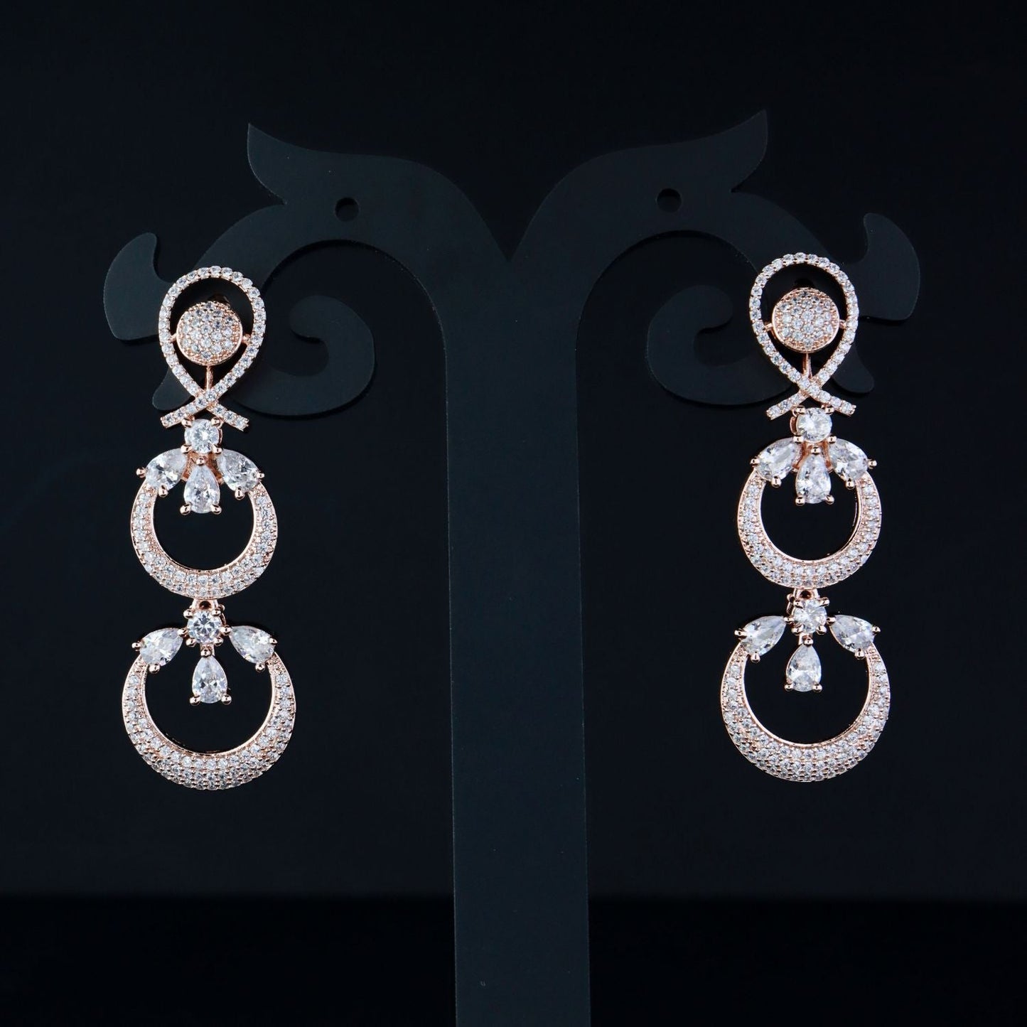 Women's Silver Plated Glittering Crystal Ad Stone Studs Earrings (E3071Zg)