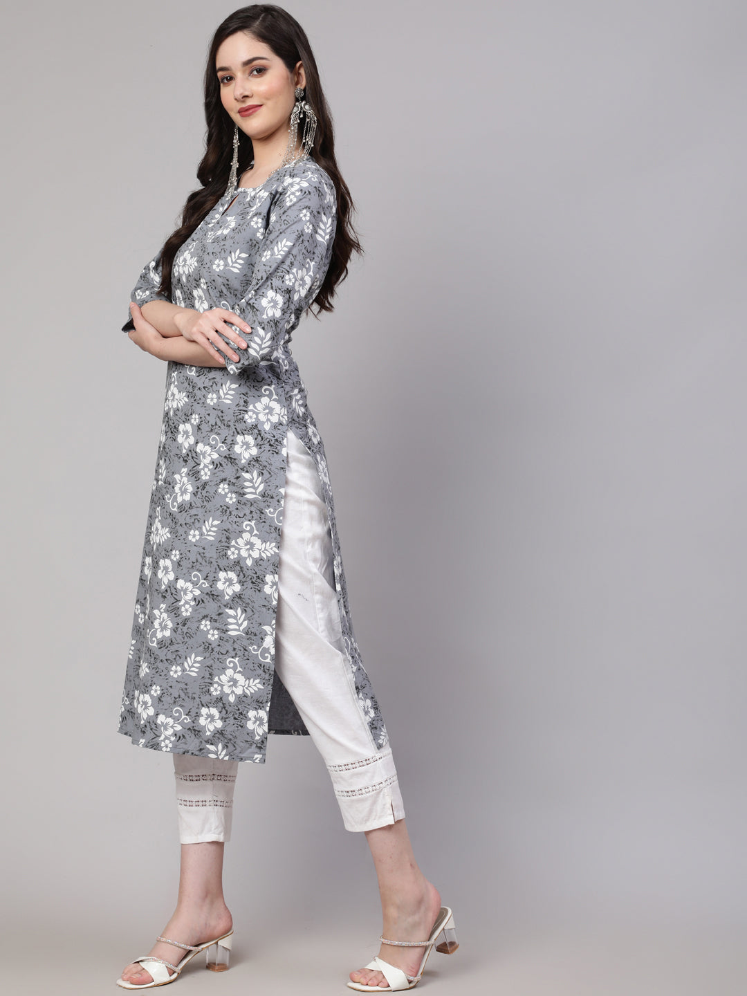 Women's Grey Ethnic Printed Straight Kurta With Three Quarter Sleeves