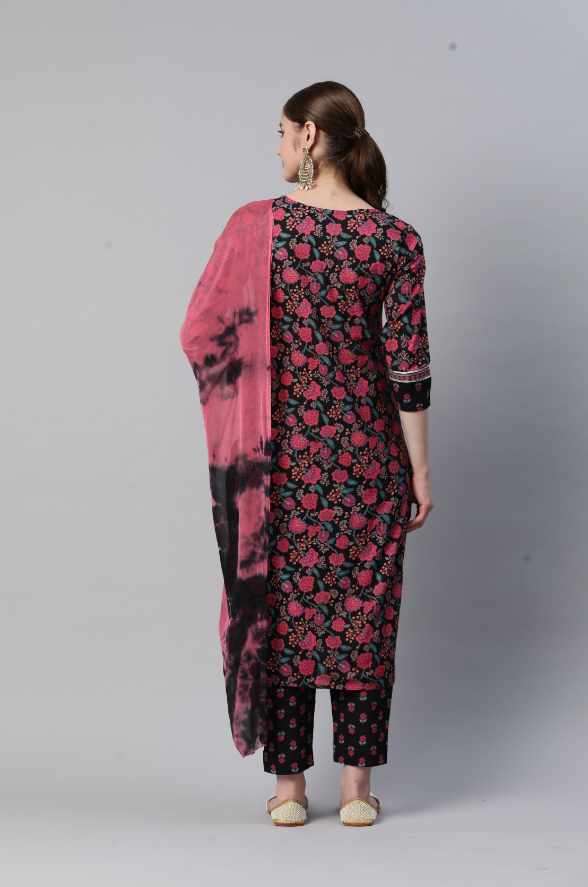 Women's Print & Embroidered Straight Cotton Pink Stitched Kurta Pant With Dupatta