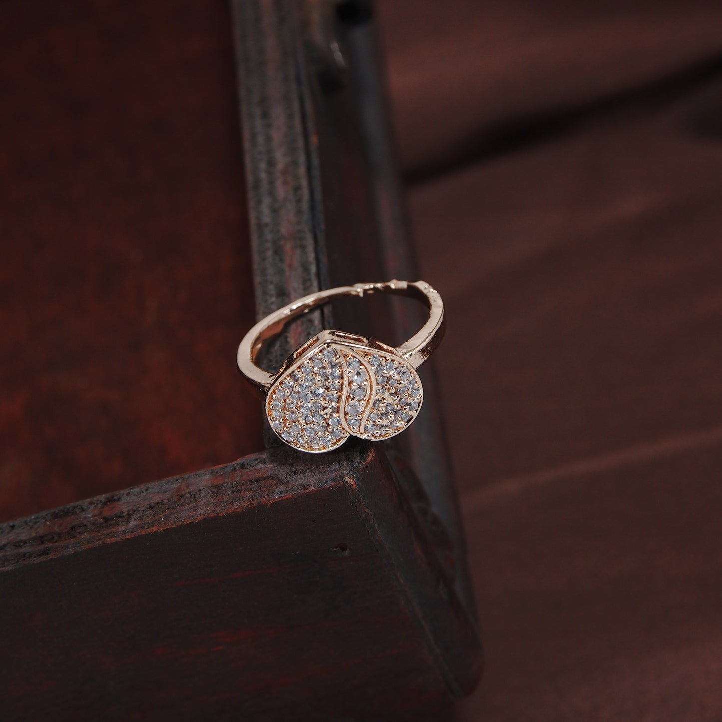 Women's Rose GoldÂ Crystal AD Sparkling Heart Shaped Finger Ring