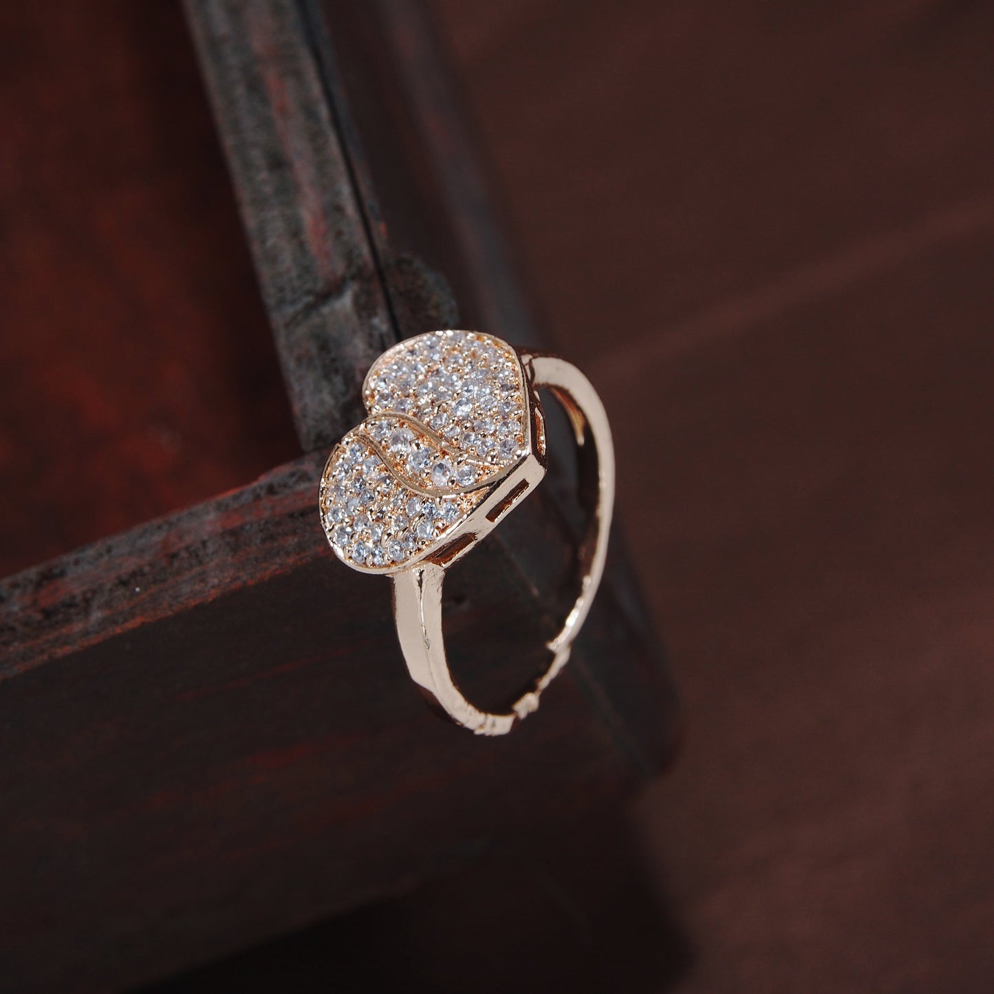 Women's Rose GoldÂ Crystal AD Sparkling Heart Shaped Finger Ring