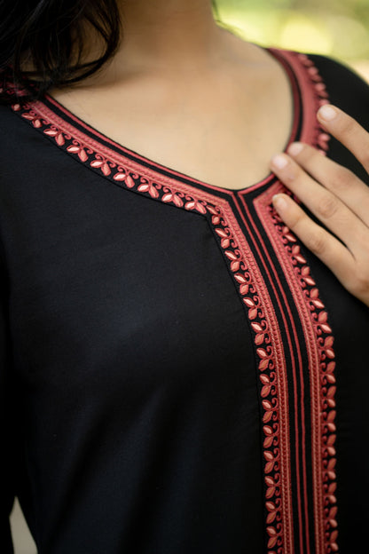 Color_Black