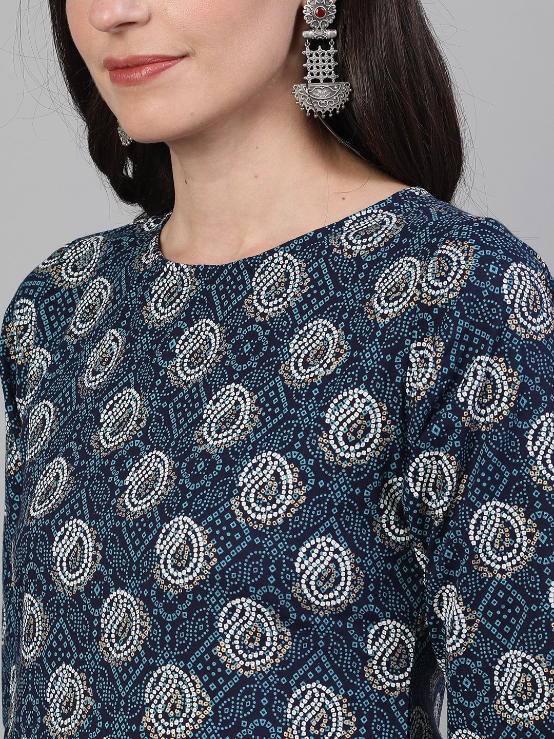 Women's Blue Calf Length Three-Quarter Sleeves Straight Bandhani Printed Cotton Kurta With Pockets And Face Mask