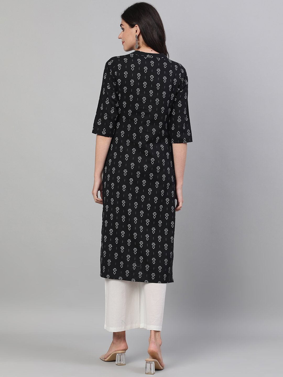 Women's Black Calf Length Three-Quarter Sleeves Straight Geometric Printed Cotton Kurta With Pockets And Face Mask