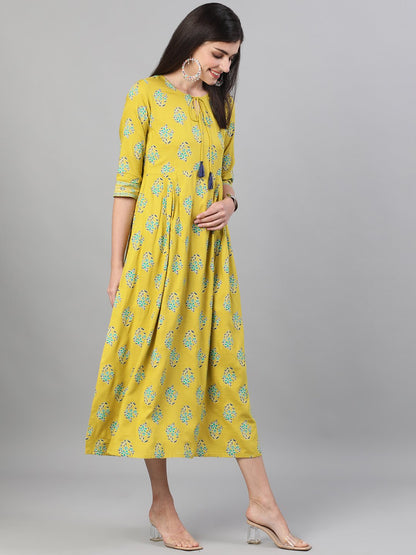 Women's Green Printed Round Neck Viscose Rayon Fit And Flare Dress With Pockets
