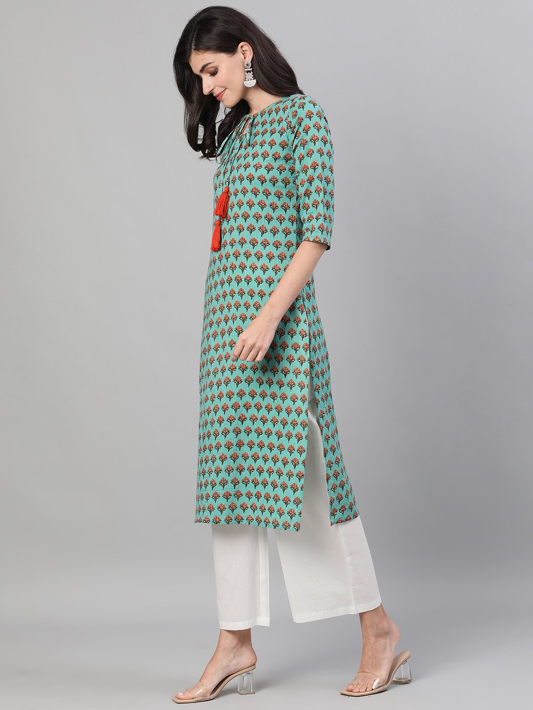 Women's Green Calf Length Three-Quarter Sleeves Straight Floral Printed Cotton Kurta With Pockets