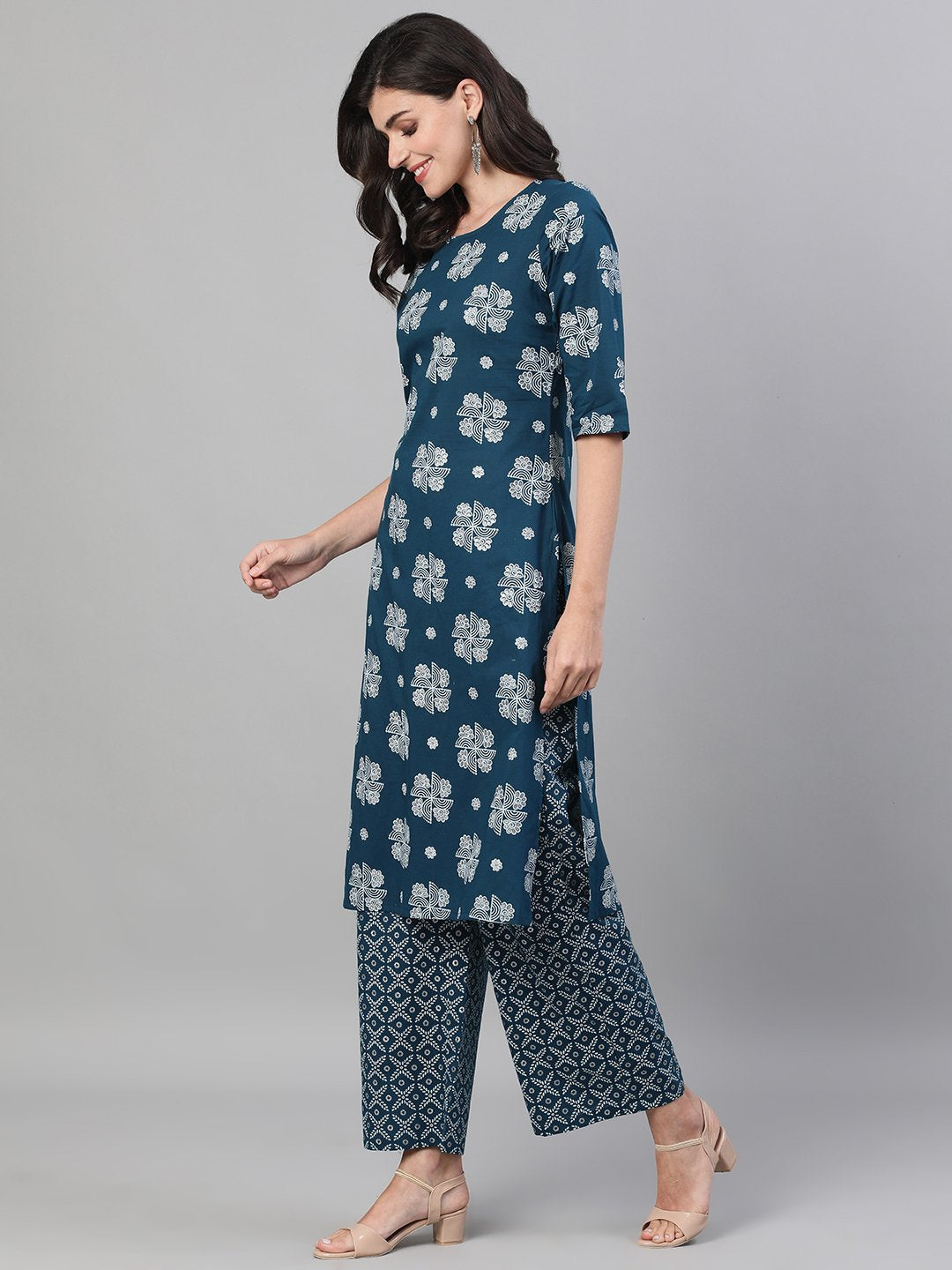 Women's Blue Three-Quarter Sleeves Straight Kurta With Palazzo With Pockets And Face Mask