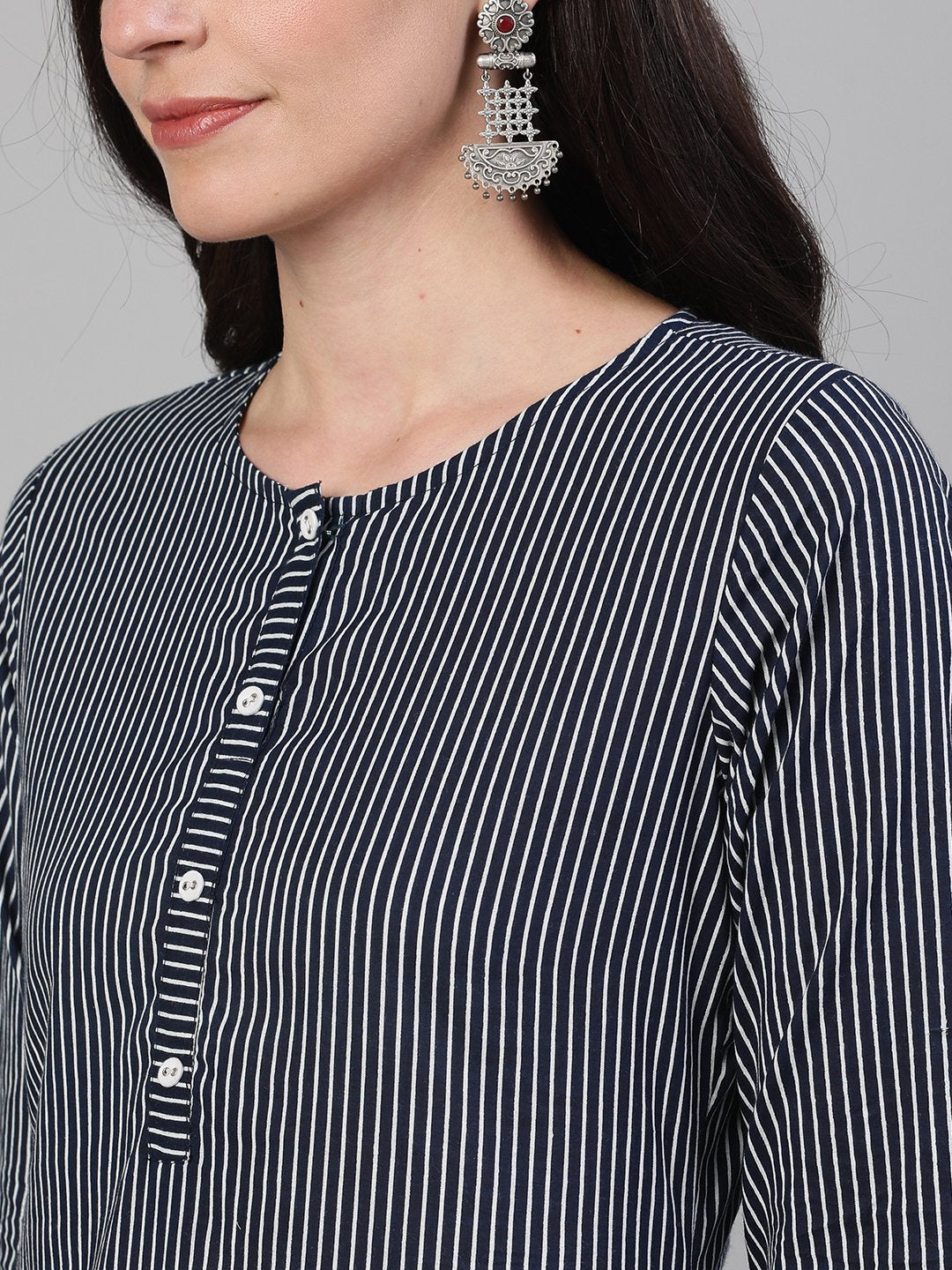 Women's Navy Blue Calf Length Three-Quarter Sleeves Straight Striped Printed Cotton Kurta With Pockets