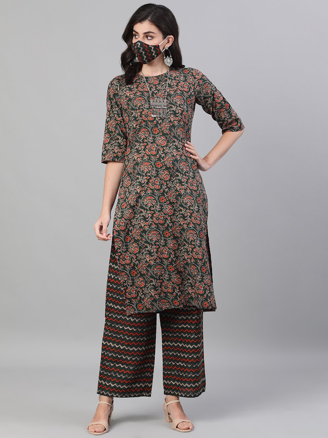 Women's Green And Orange Three-Quarter Sleeves Straight Kurta With Palazzo With Pockets And Face Mask